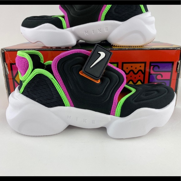 NEW Nike Aqua Rift Fire Pink With Socks - Picture 7 of 15